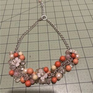 Chic Floral Beaded Necklace - Silver and coral with white flowers